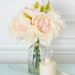 New QUIET LUXURY Bouquet dans vase