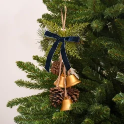 Hot Cloche et pomme de pin suspendue