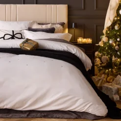 Outlet HOME COLLECTION Parure etoilee brodee 1 personne