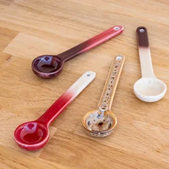 KITCHEN COLLECTION Set de 4 cuilleres en gres